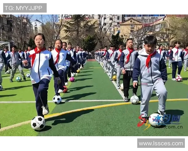 小学大课间足球操的乐趣与健康益处探索与实践活动方案